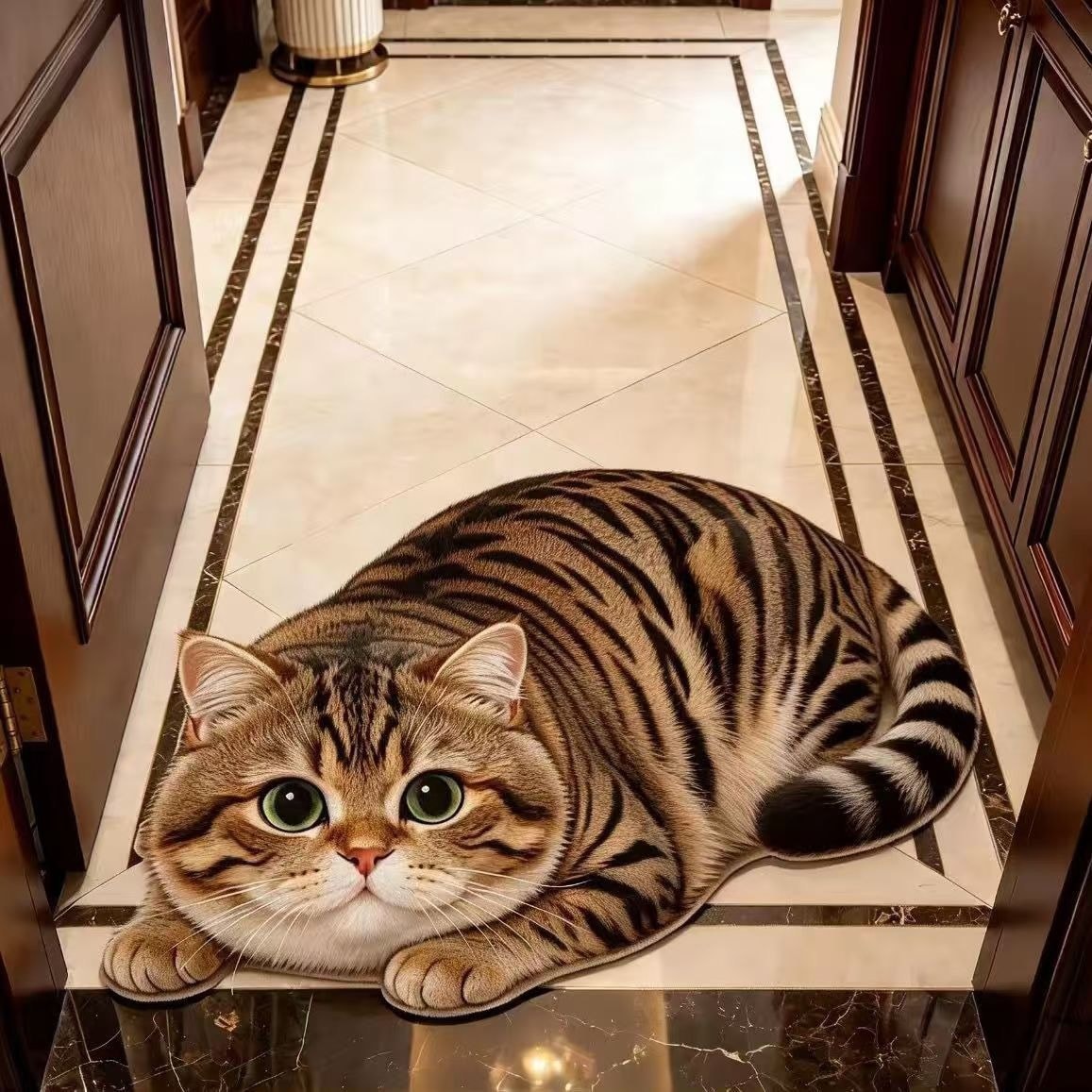 Brown Tabby cat-shaped printed faux-cashmere rug